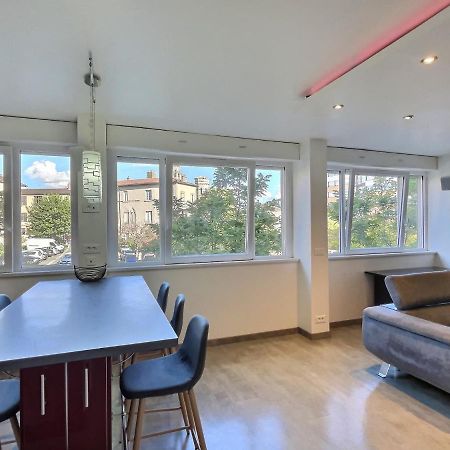 "Magic Red" De Miss.K Conciergerie Apartman Mâcon Kültér fotó