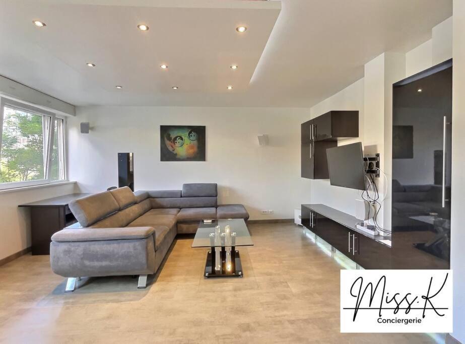 "Magic Red" De Miss.K Conciergerie Apartman Mâcon Kültér fotó
