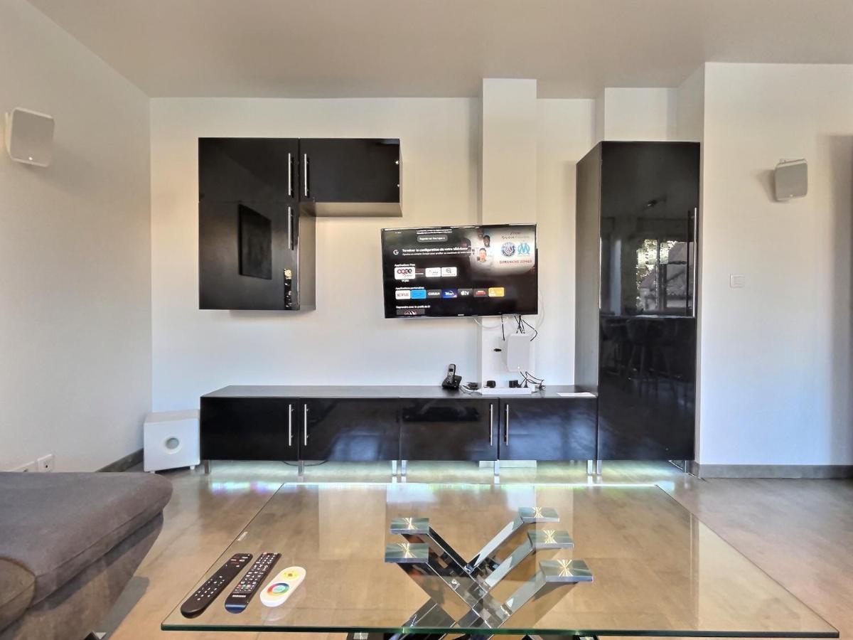 "Magic Red" De Miss.K Conciergerie Apartman Mâcon Kültér fotó